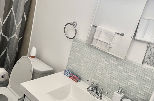 Garden Isles Apartment | Cozy home in Pompano Beach 2 Miles from Beach