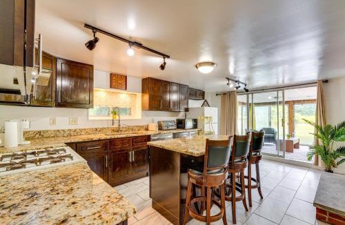 Stow House | Cozy House on Meadowbrook Lake: Serene, Scenic!