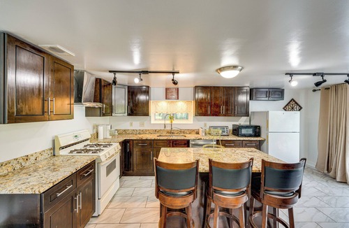 Stow House | Cozy House on Meadowbrook Lake: Serene, Scenic!