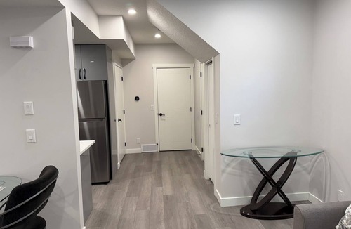 Calgary House | Cozy legal suite for short-term rental