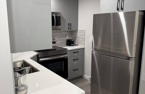 Calgary House | Cozy legal suite for short-term rental