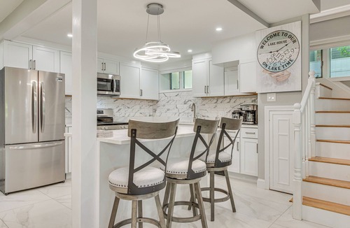 Barrington House | Cozy Long Pond Winter Retreat: Waterfront Gem!