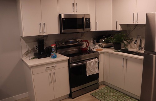 Southeast Edmonton Apartment | Cozy new basement suite in Maple Crest w/private entry & parking