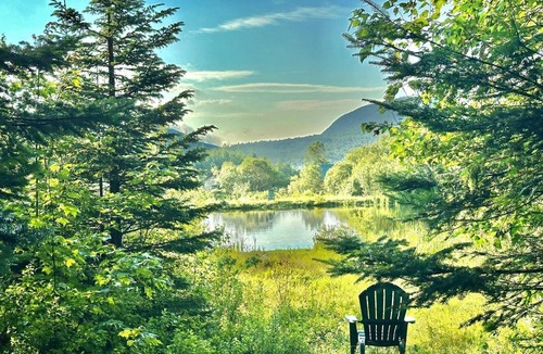 Barton House | Cozy Off-Grid Cabin with Breathtaking Serene Views for a Peaceful Getaway Surrounded by Nature in Barton, Vermont