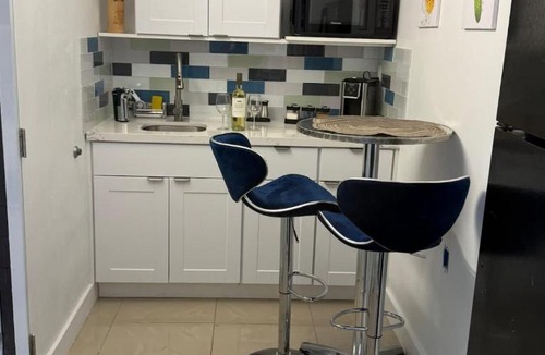 Pembroke Pines Apartment | Cozy Queen Studio Patio BBQ and Free Parking