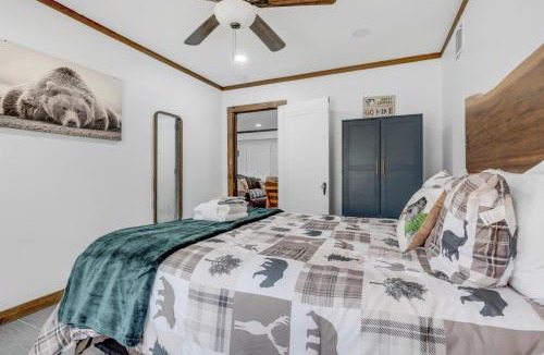 Moultonborough House | Cozy Retreat Game Room and Fire Pit Winni