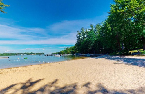 North Windham House | Cozy Sebago Basin Cabin
