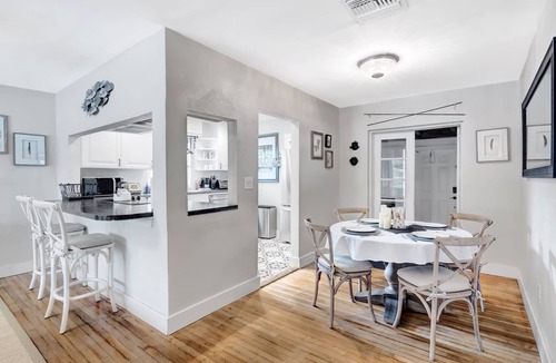 Southside House | Cozy SoSo Gem: Steps from the Intracoastal