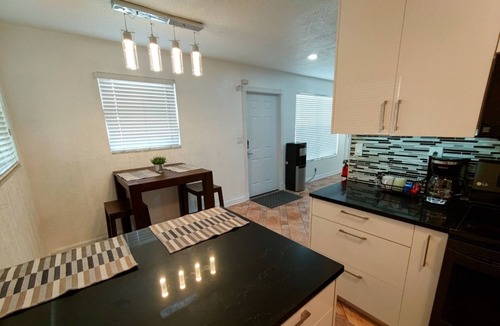 Margate House | Cozy Spectacular Newly Remodeled Single Family Home