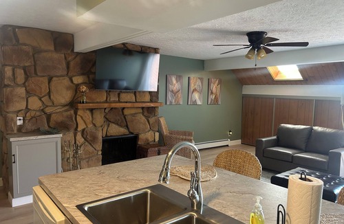Merriman Valley Condo | Cozy Stay in Cuyahoga Valley