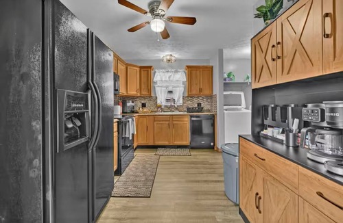 Akron House | Cozy stylish home near Akron ~Canton/sleeps 8