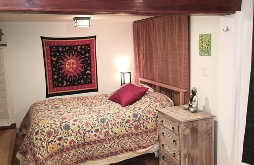 Nelson Apartment | Cozy suite with mountain and lake views. Easy walk to the beach and shopping.