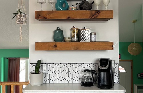Hinton House | Cozy Valley Getaway