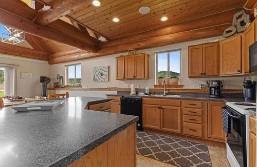 Rapid City Apartment | Creekside Gem at Sheridan Lake