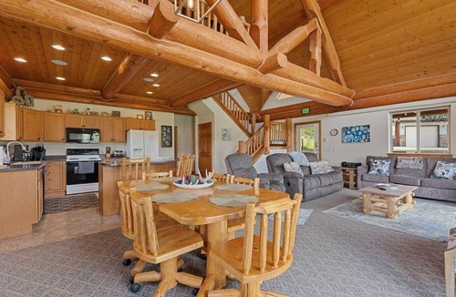 Rapid City Apartment | Creekside Gem at Sheridan Lake