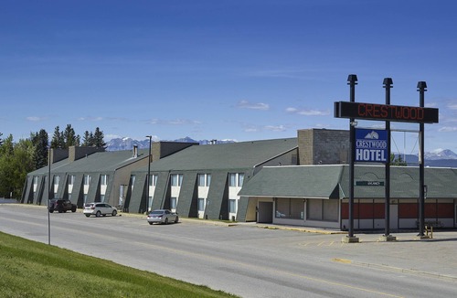 Hinton Hotel | Crestwood Hotel