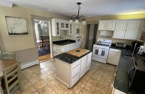 East Haven  Rutland County House | Cute Vermont house, close to ski mtn. and lakes