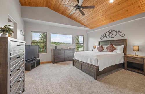 Wildernest Apartment | Cutty Sark Grand Combo 6BR