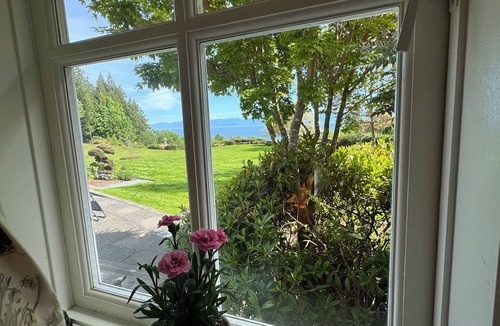Juan de Fuca Electoral Area Bed & Breakfast | DAYDREAM SUITE Charming waterfront en suite with private hot tub.