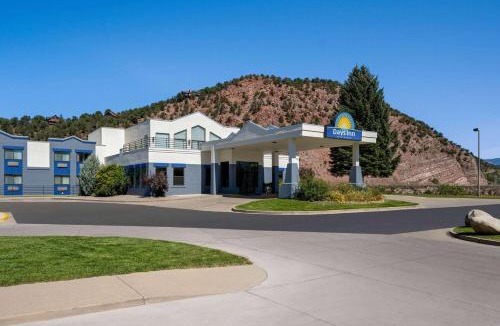 Carbondale Hotel | Days Inn by Wyndham Carbondale
