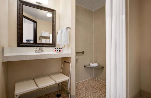 Fort Collins Hotel | Days Inn by Wyndham Fort Collins