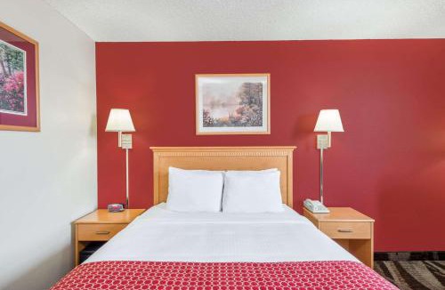Gillette Hotel | Days Inn by Wyndham Gillette