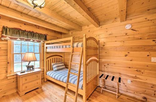 Carroll House | Deck, Grill & Views! Carroll Log Cabin Near Hiking