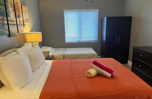 Lauderdale-by-the-Sea Hotel | Dee Jay Beach Resort