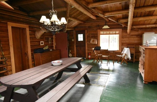 Northeast Somerset House | Deer Lodge-Waterfront lodge & cabins on Moosehead