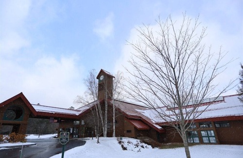 North Woodstock Condo | Deer Park Vacation Rental close to Loon Mountain!