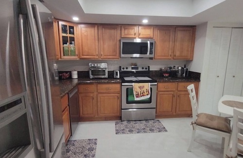 Deerfield Beach Condo | Deerfield Beach golf, entertainment and malls, first floor condo vacation