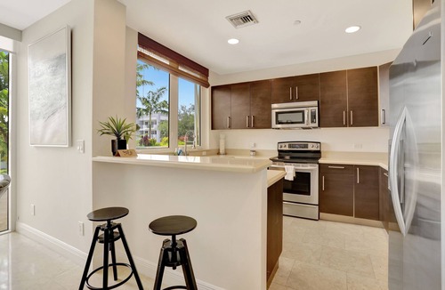 Deerfield Beach Condo | Deerfield Condo Suites by Opus