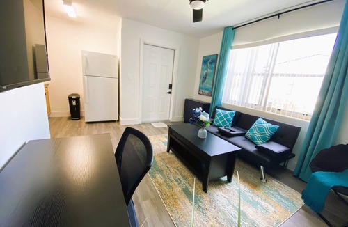 Pompano Beach Apartment | Delight Retreat Apt 4 Min Walk to Beach