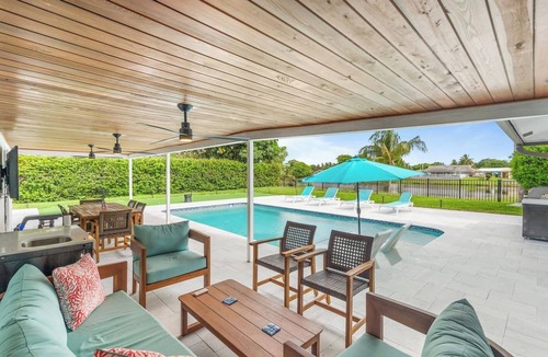 Delray Beach House | Delray Beach Pool/Spa/Putting Green. Minutes to Beach and Atlantic Ave.
