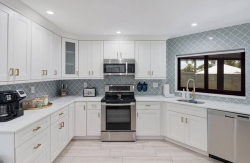 Lake Ida Shores Apartment | Delray Bungalow/3BR 2BA East Delray Pool Home