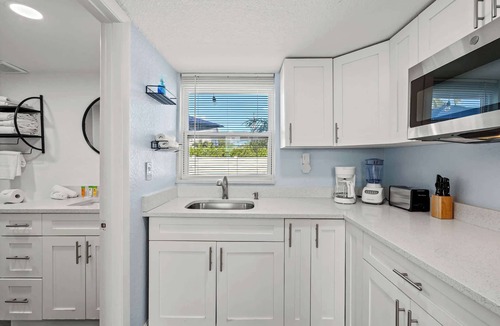 Delray Beach House | Delray Seacrest Cottage: Close to Beach & Downtown