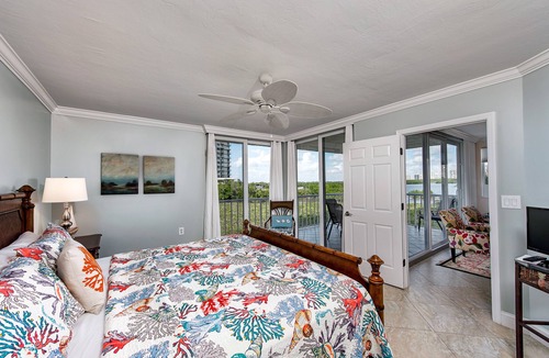 Park Shore Condo | Deluxe End Unit Condo with georgeous Gulf and Clam Pass views