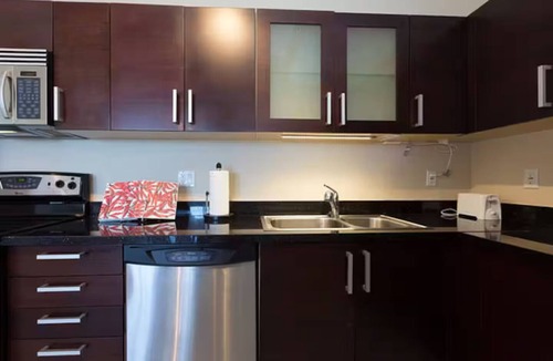 Southwest Coconut Grove Apartment | Deluxe Loft Suites in Miami.