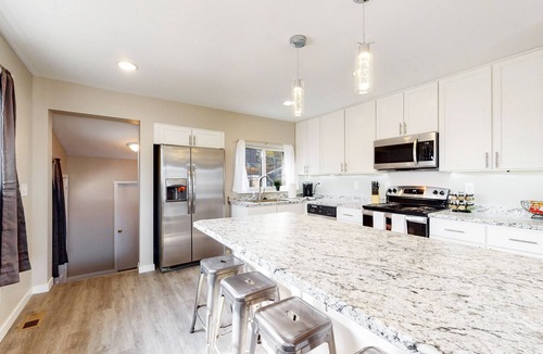 Twin Lakes House | Denver 3 King Beds Remodeled Near Park and Fun