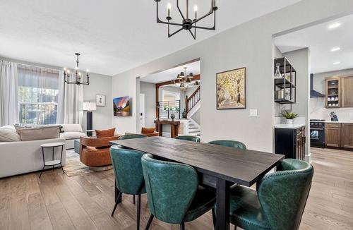 Speer House | Denver on 2nd - Newly Remodeled, Steps from Vibrant Restaurants