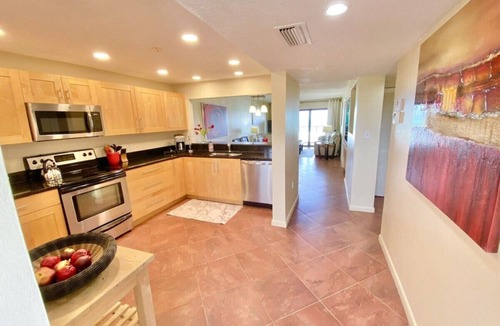 Hutchinson Island South Condo | DIRECT OCEAN FRONT ON BEACH! Amazing views throughout! Mthly Discount! 2br/2ba