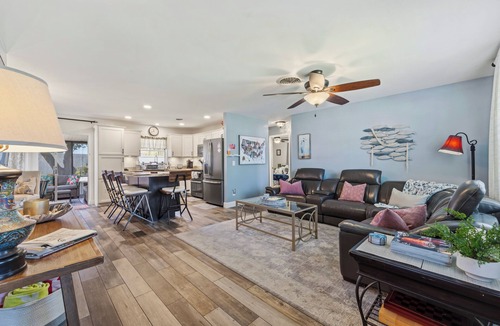 Jensen Beach House | Discover Jensen Beach charm, 8-10 min drive to Jensen Beach and Stuart Beach