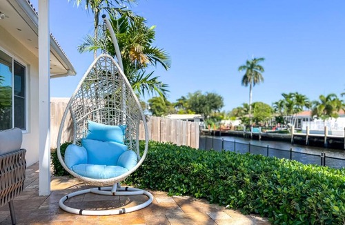 Coral Ridge Isles House | Dockside Daydreams - Canalfront and Pool Oasis