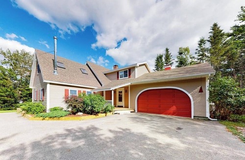 Gouldsboro House | Dog-friendly, bayfront home w/rocky beach, full kitchen, washer/dryer & firepit