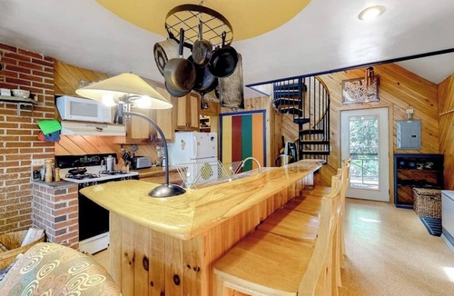 Northeast Somerset House | Dog-Friendly Lakefront Home w/Deck, Firepit, Water Views & Games