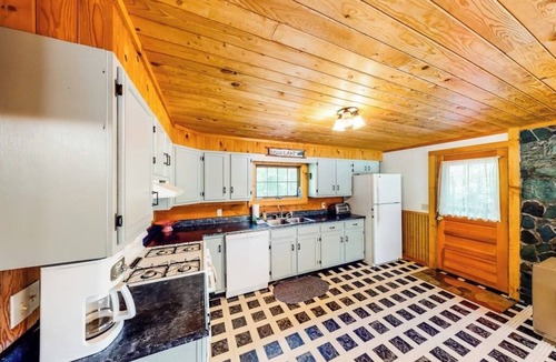 Green Mountains House | Dog-friendly, lakeside home w/private dock/deck/free WiFi