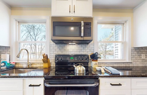 East Wareham House | Dog-friendly, waterfront home with gorgeous bay view - walk to beaches/town
