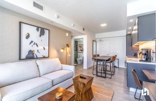 Downtown Miami Apartment | Downtown Condo: Rooftop Pool & Gym Access