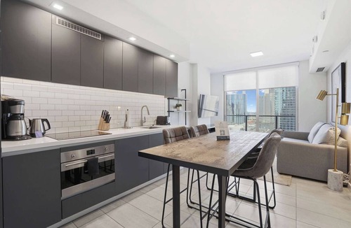 Downtown Miami Apartment | Downtown Condo: Rooftop Pool & Gym Access