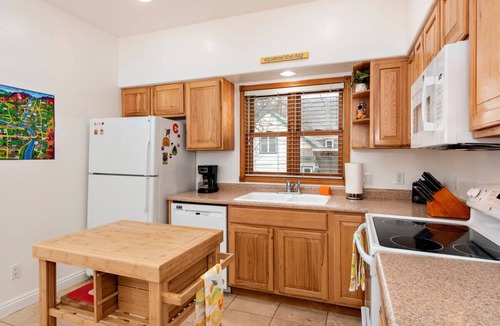 Glenwood Springs House | Downtown Duplex, Walk to Hot Springs, Near Skiing